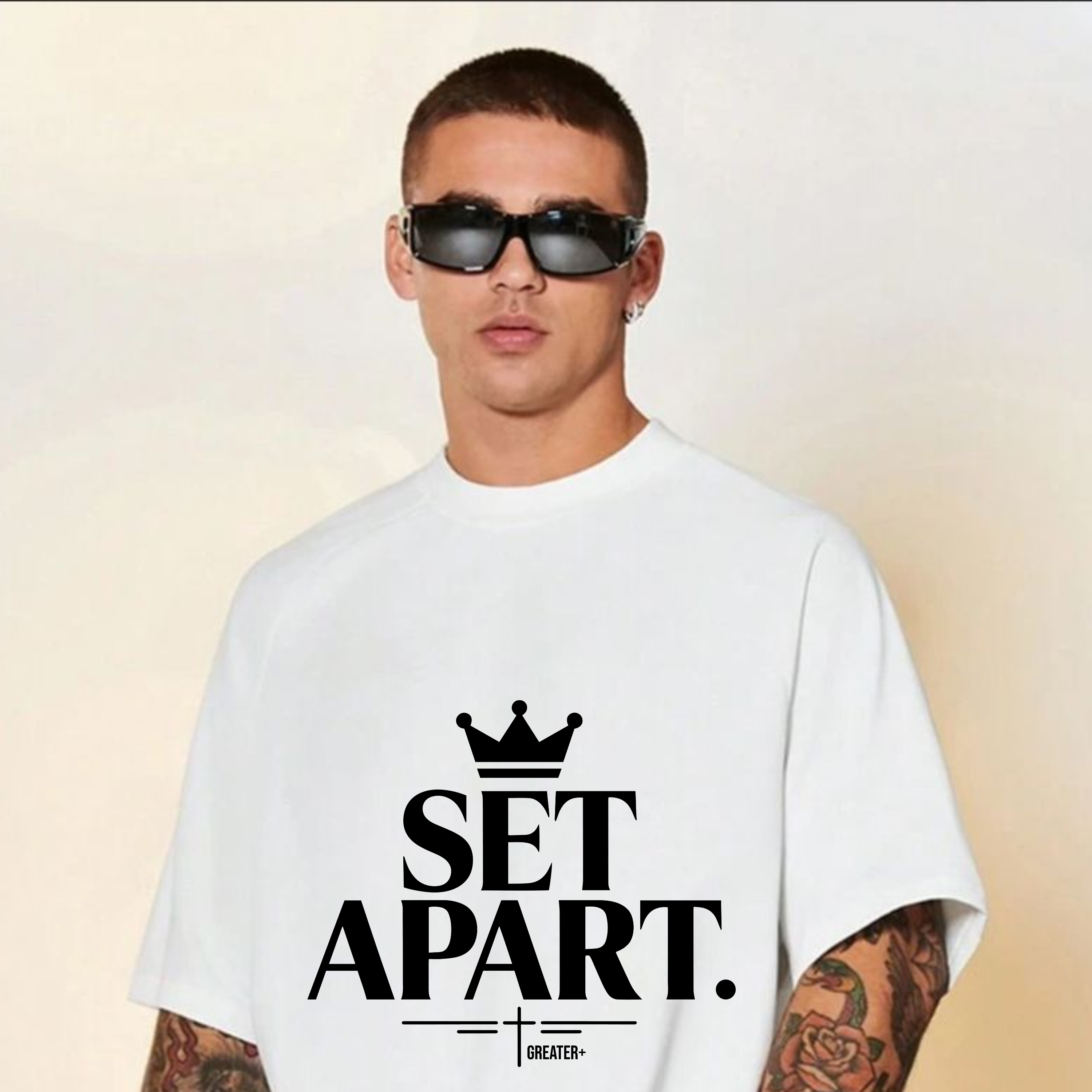 Set Apart – Kingdom & Crown Wordmark Tee