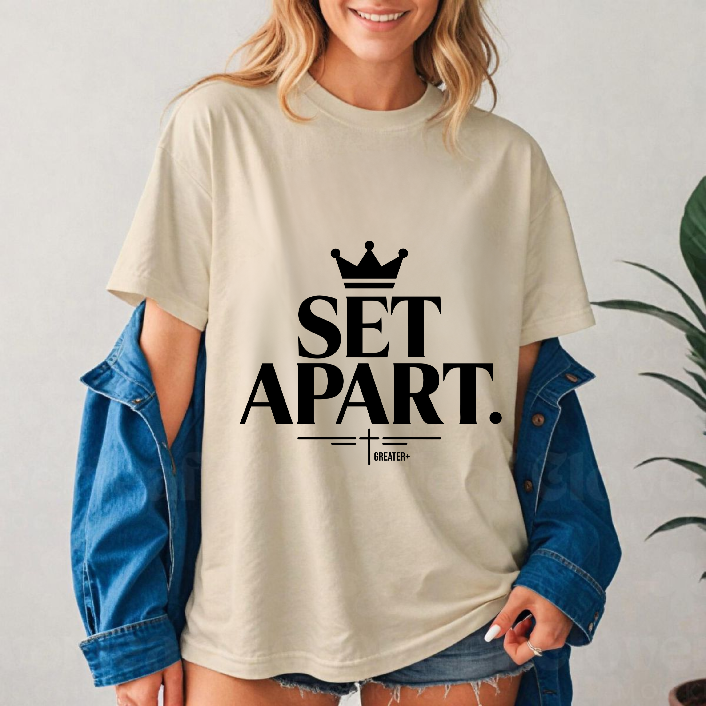 Set Apart – Kingdom & Crown Wordmark Tee